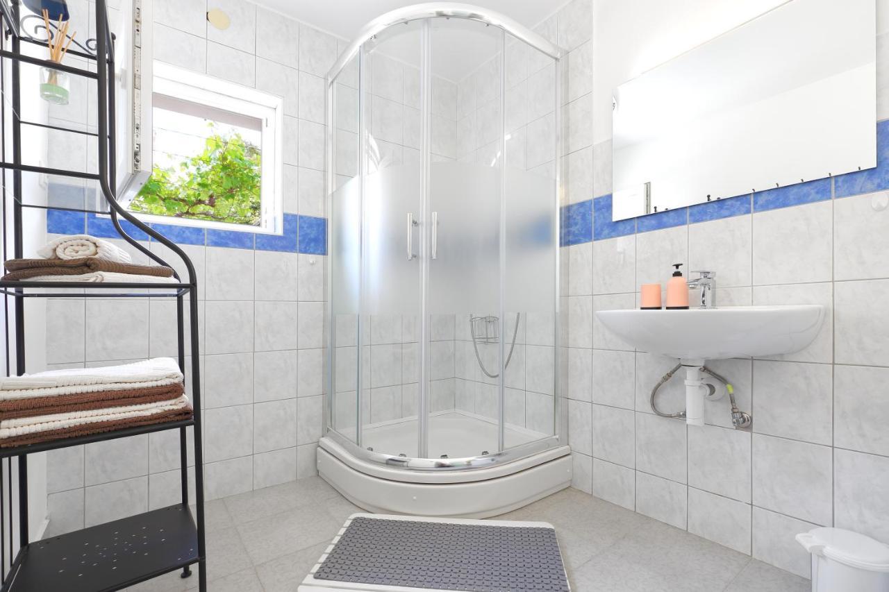 Apartman Don Pag Town Kültér fotó